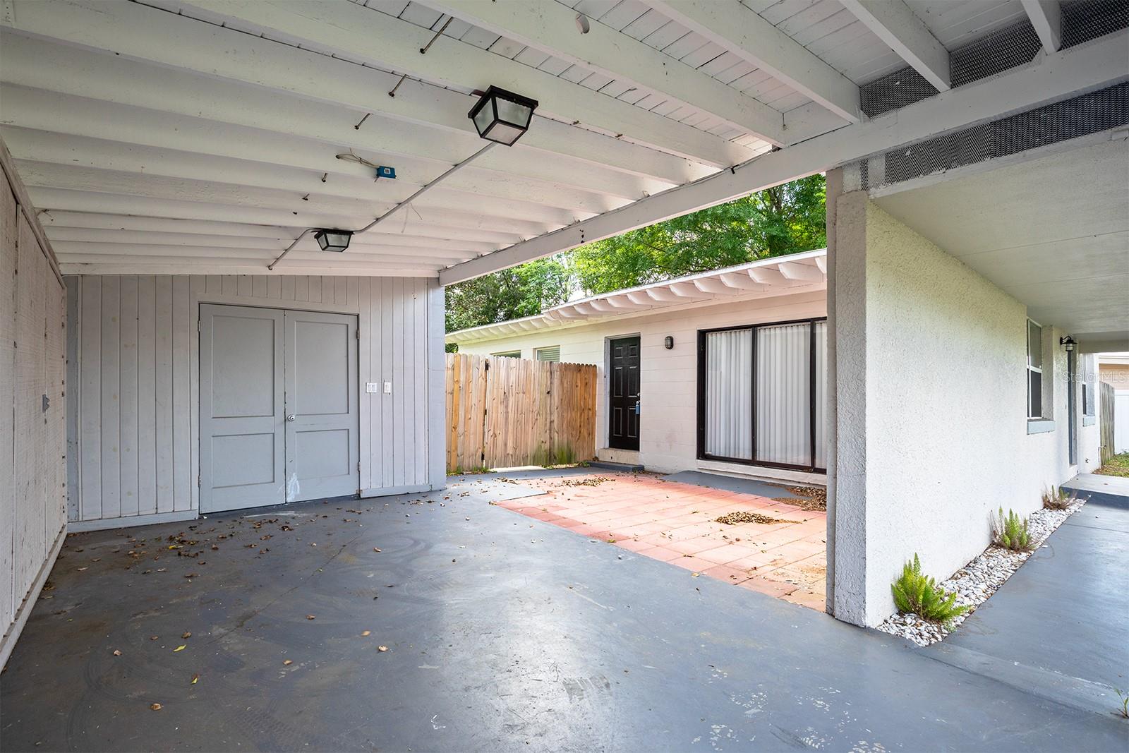 1852 BRANDO DR