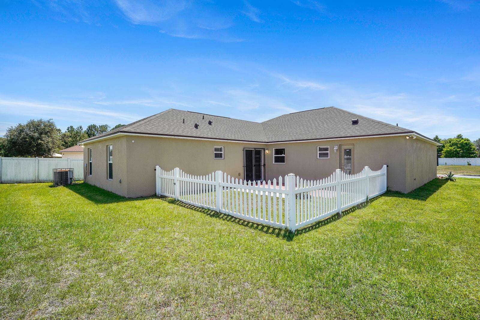 3013 MANDOLIN DR