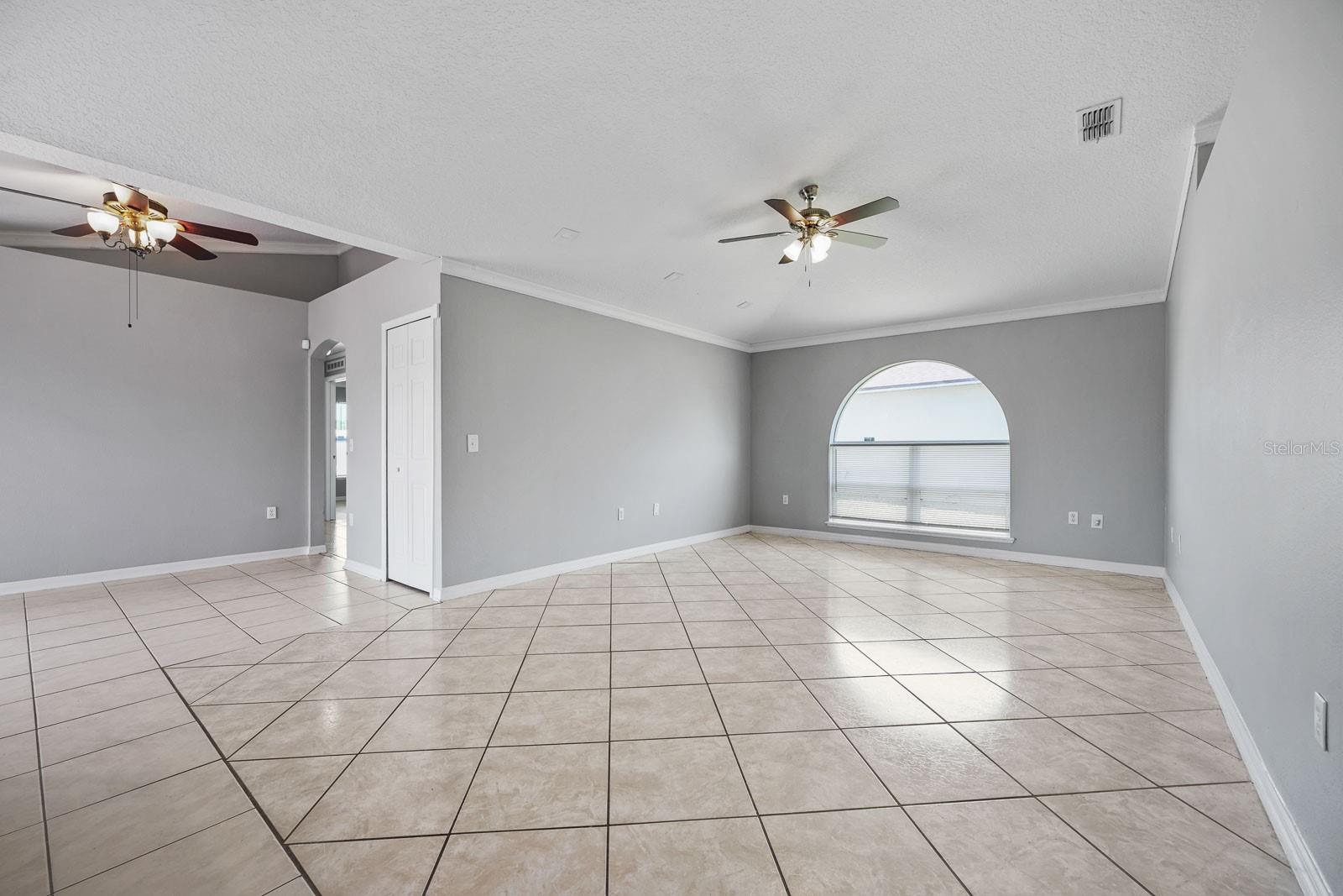 3013 MANDOLIN DR