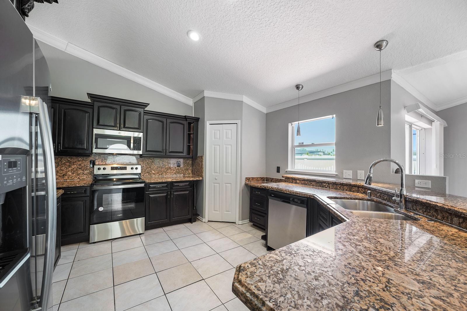 3013 MANDOLIN DR