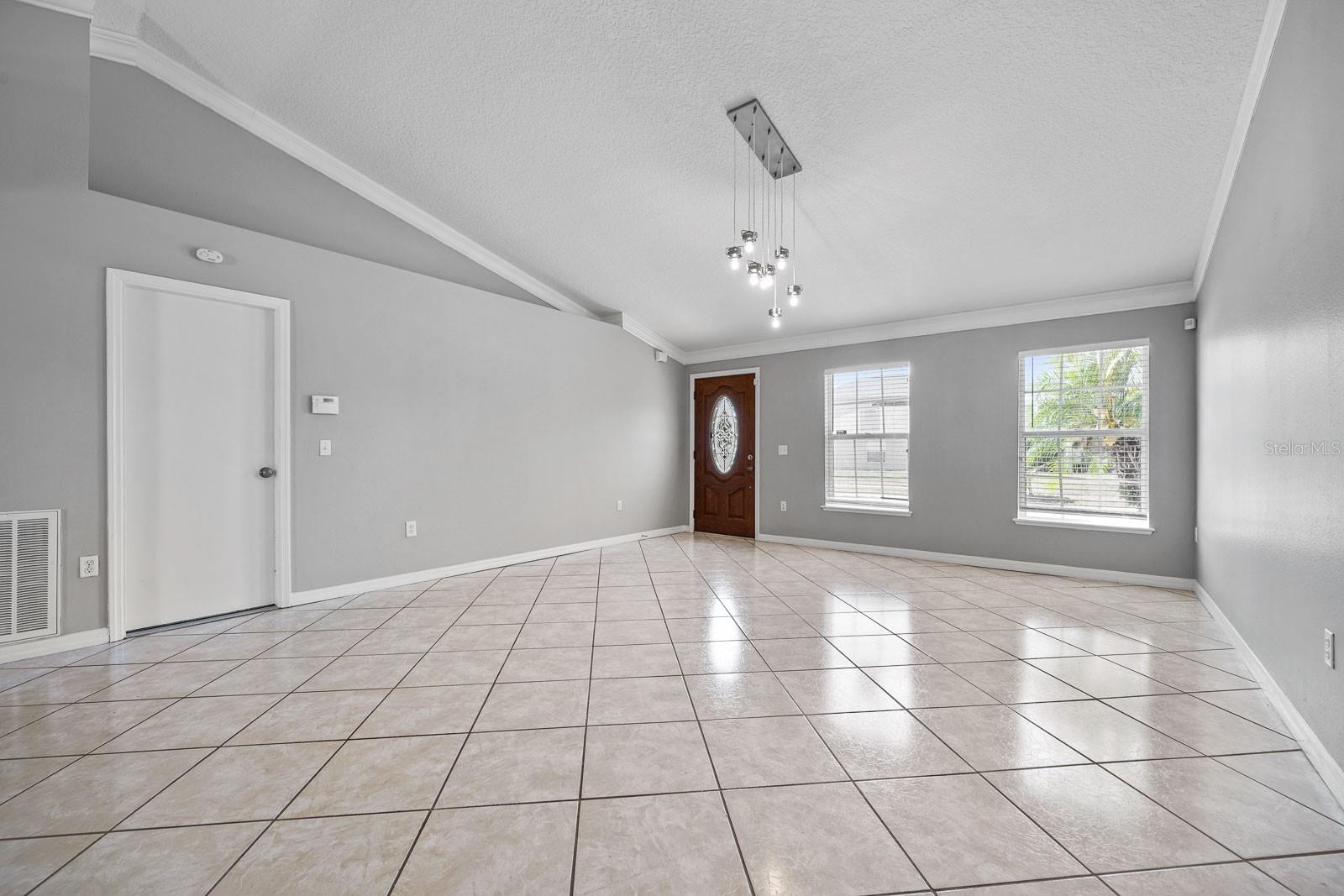 3013 MANDOLIN DR