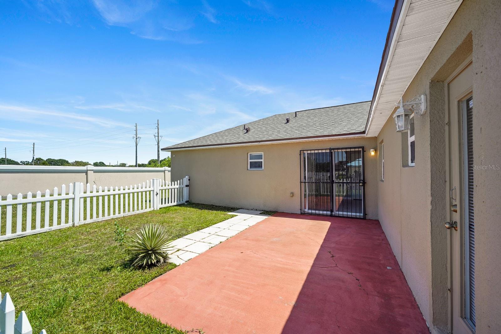 3013 MANDOLIN DR