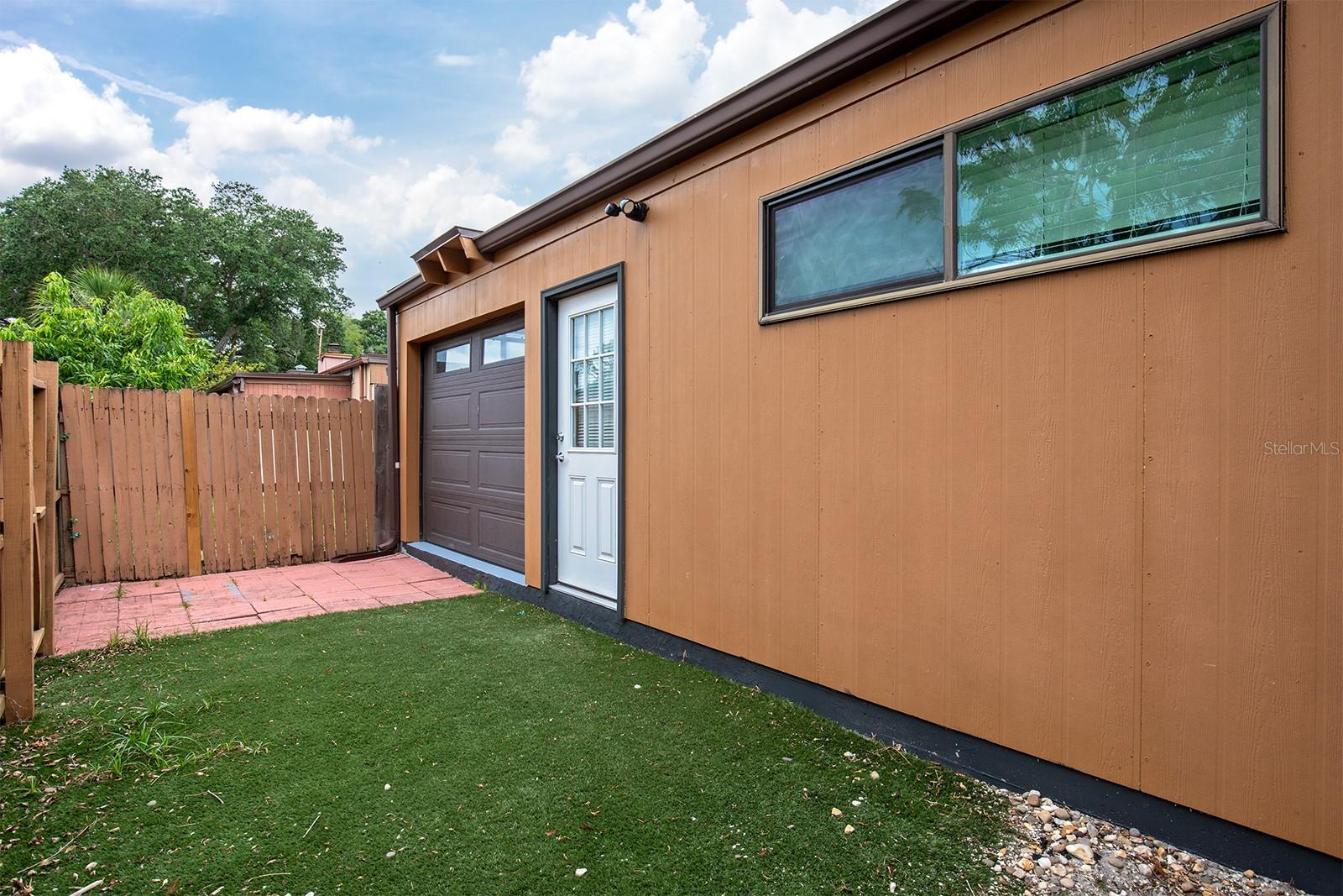 2344 FLAMINGO WAY