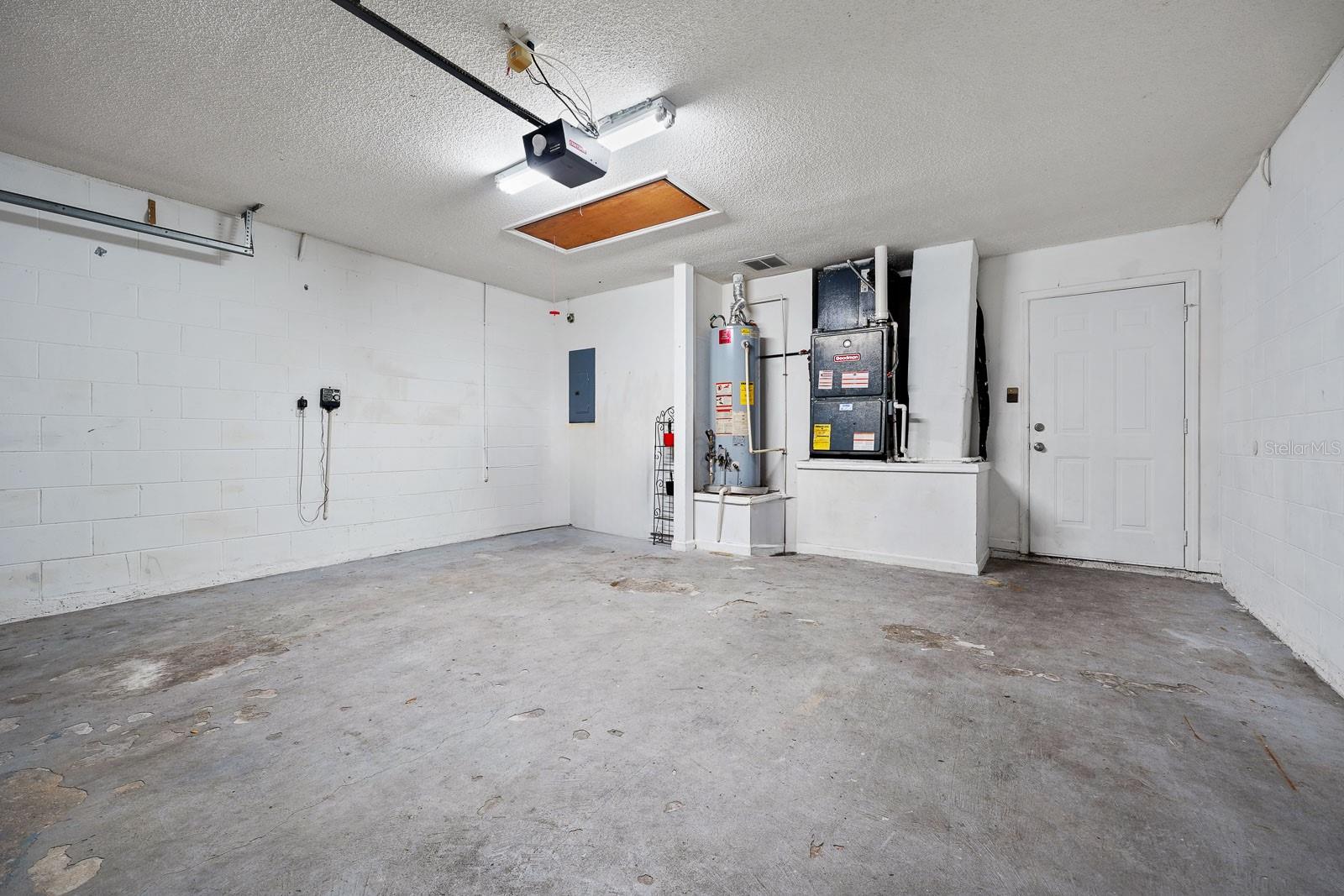 15647 AUTUMN GLEN AVE