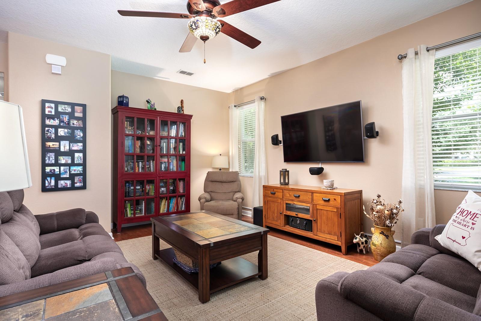 6164 MERIWETHER CRES