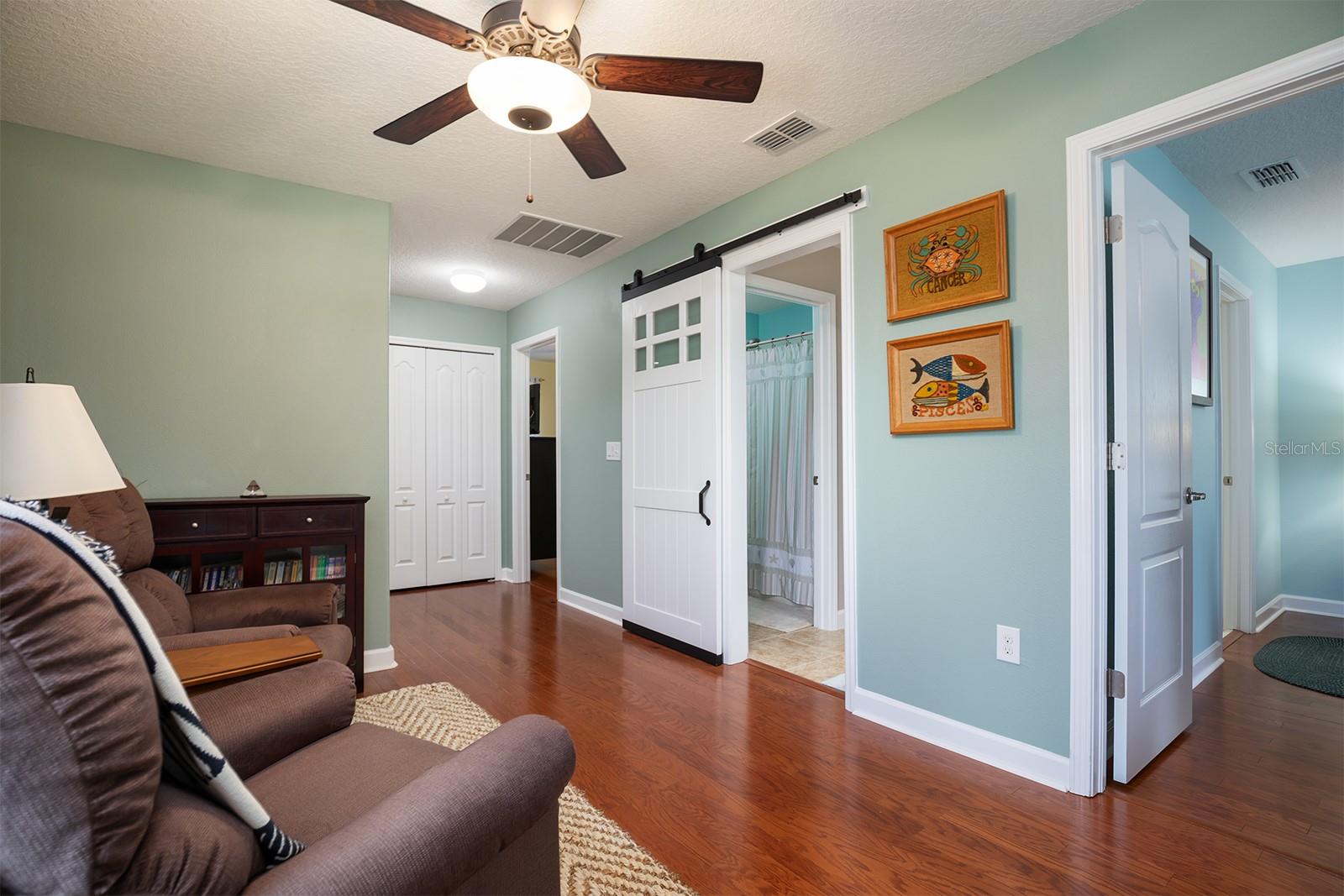 6164 MERIWETHER CRES