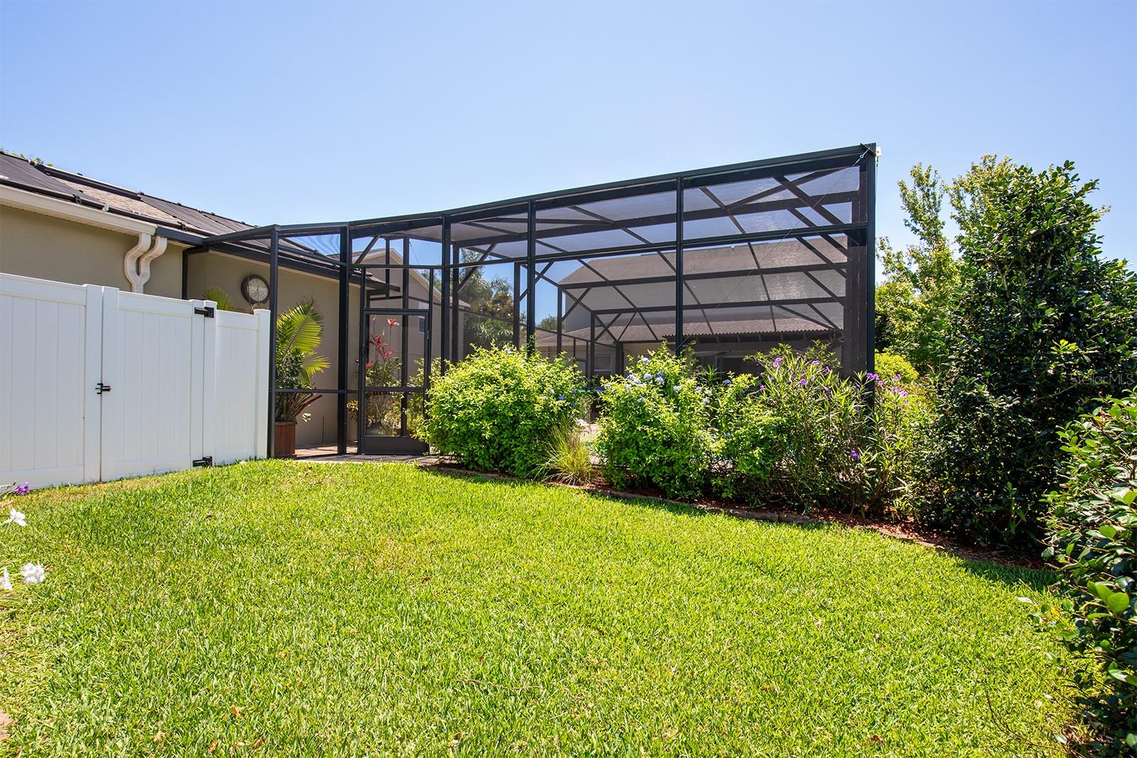 6164 MERIWETHER CRES