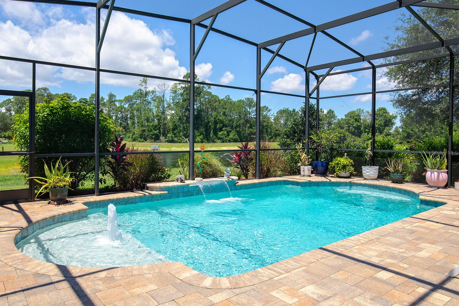 6164 MERIWETHER CRES