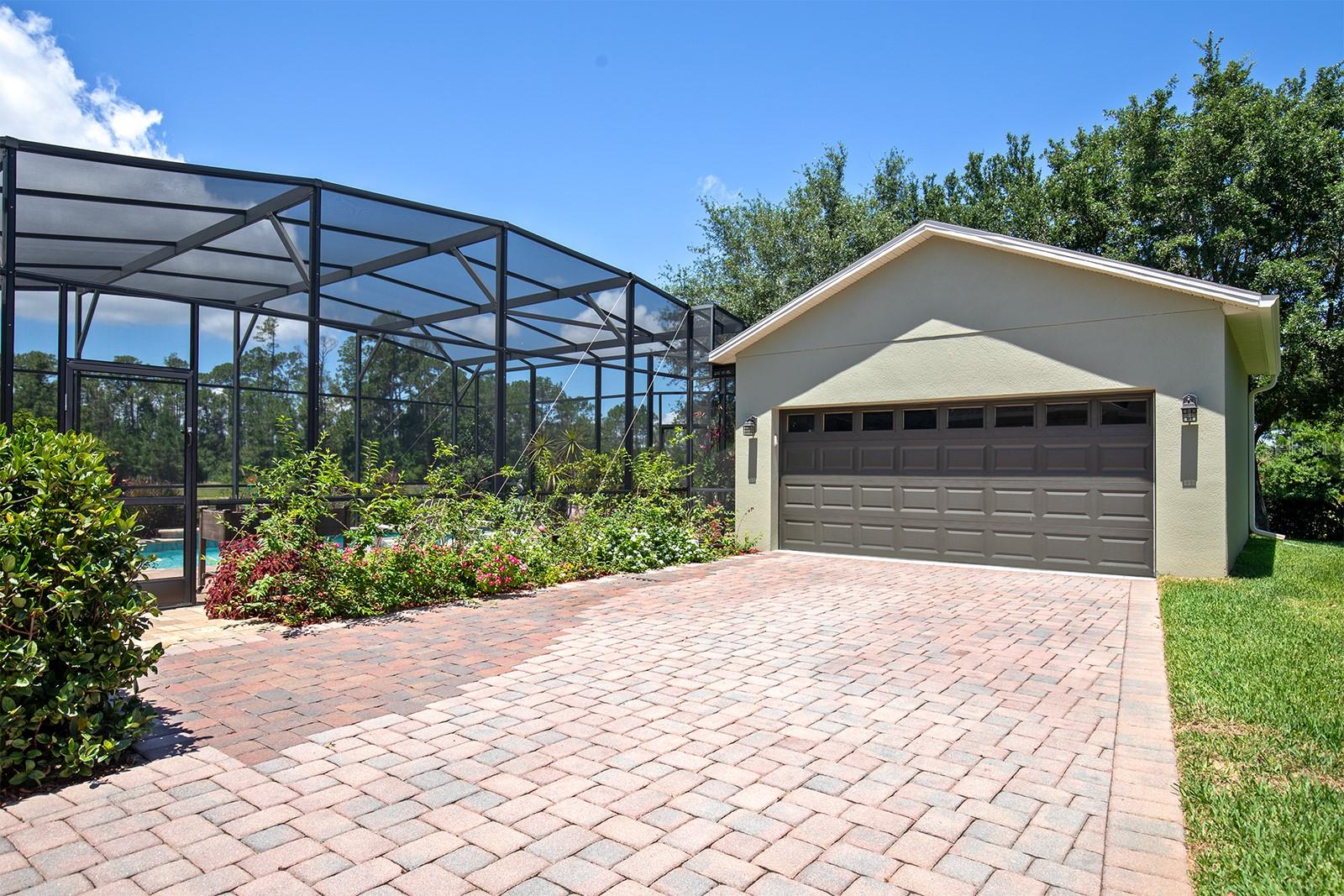 6164 MERIWETHER CRES