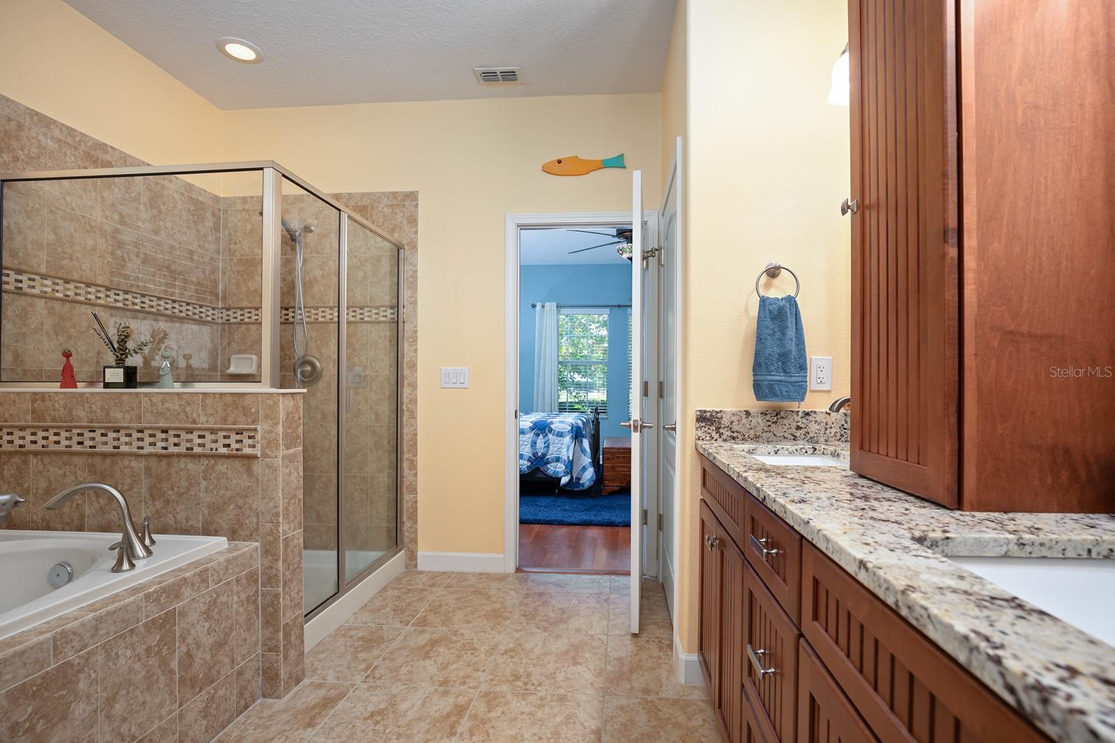 6164 MERIWETHER CRES