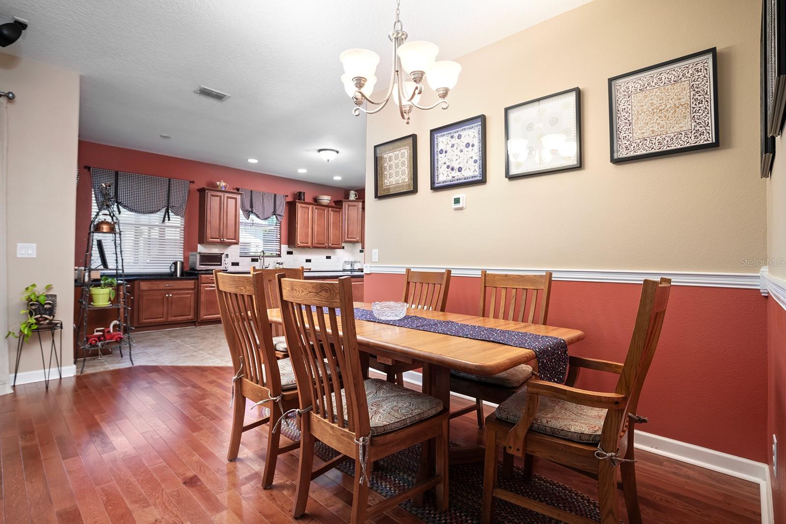 6164 MERIWETHER CRES