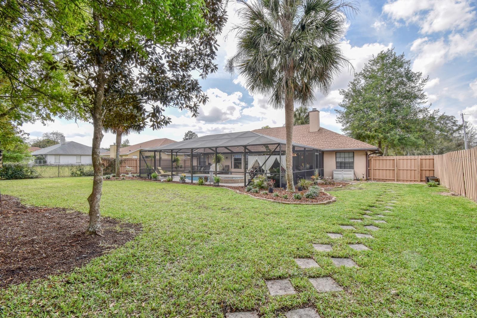 8757 SW 52ND CT