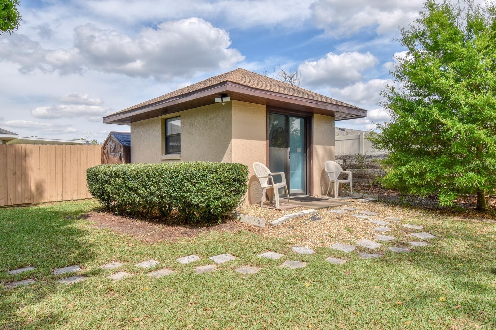 8757 SW 52ND CT