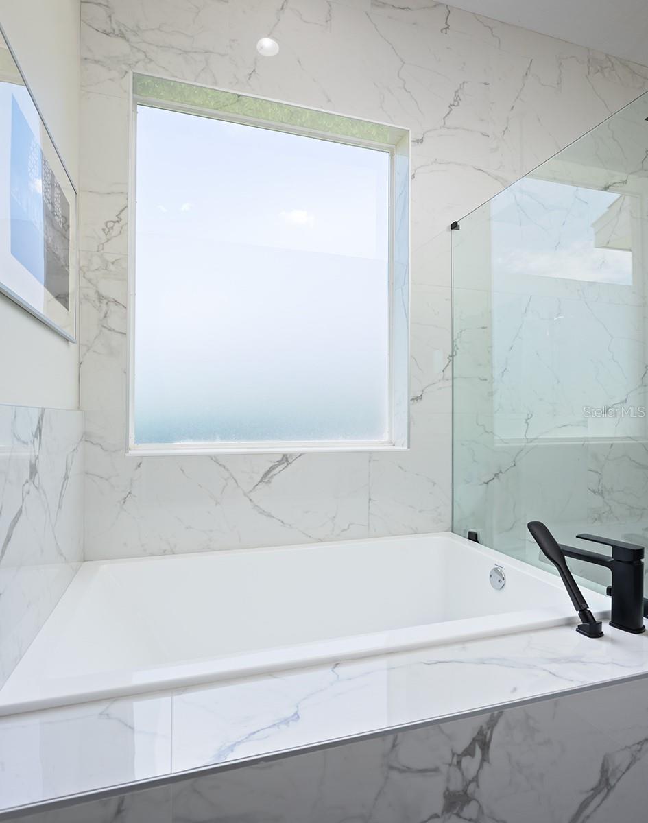 457 BUCKHAVEN LOOP