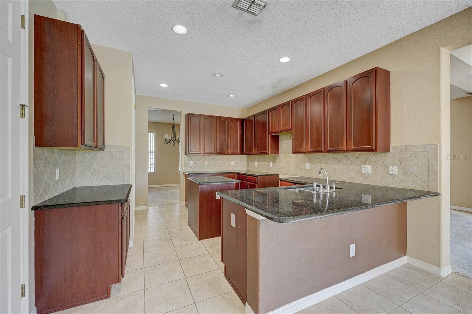 3845 MARIETTA WAY