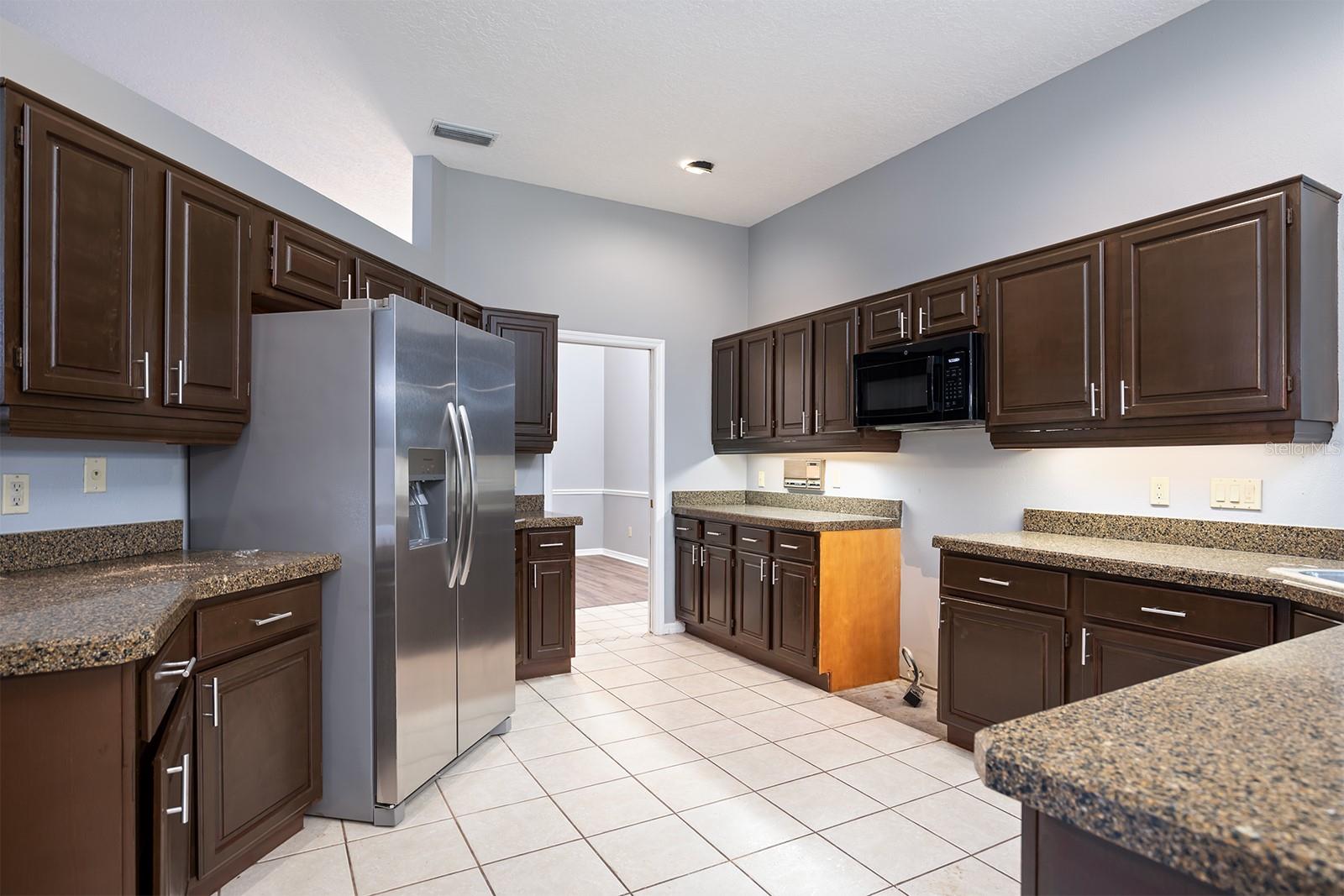 235 N MOUNTS BAY CT