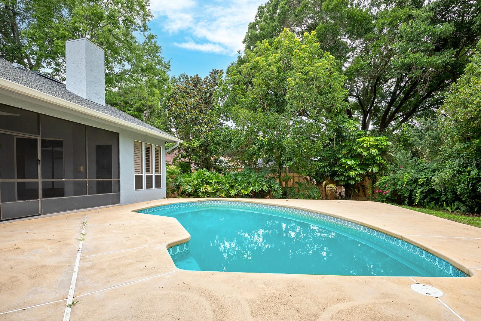 235 N MOUNTS BAY CT