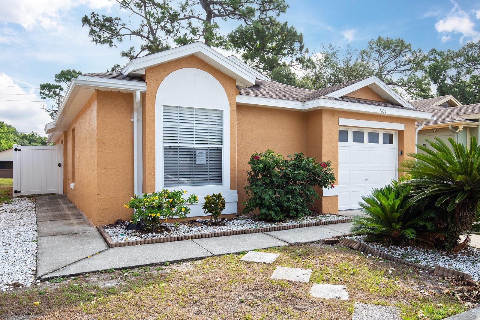309 N WILDERNESS PT