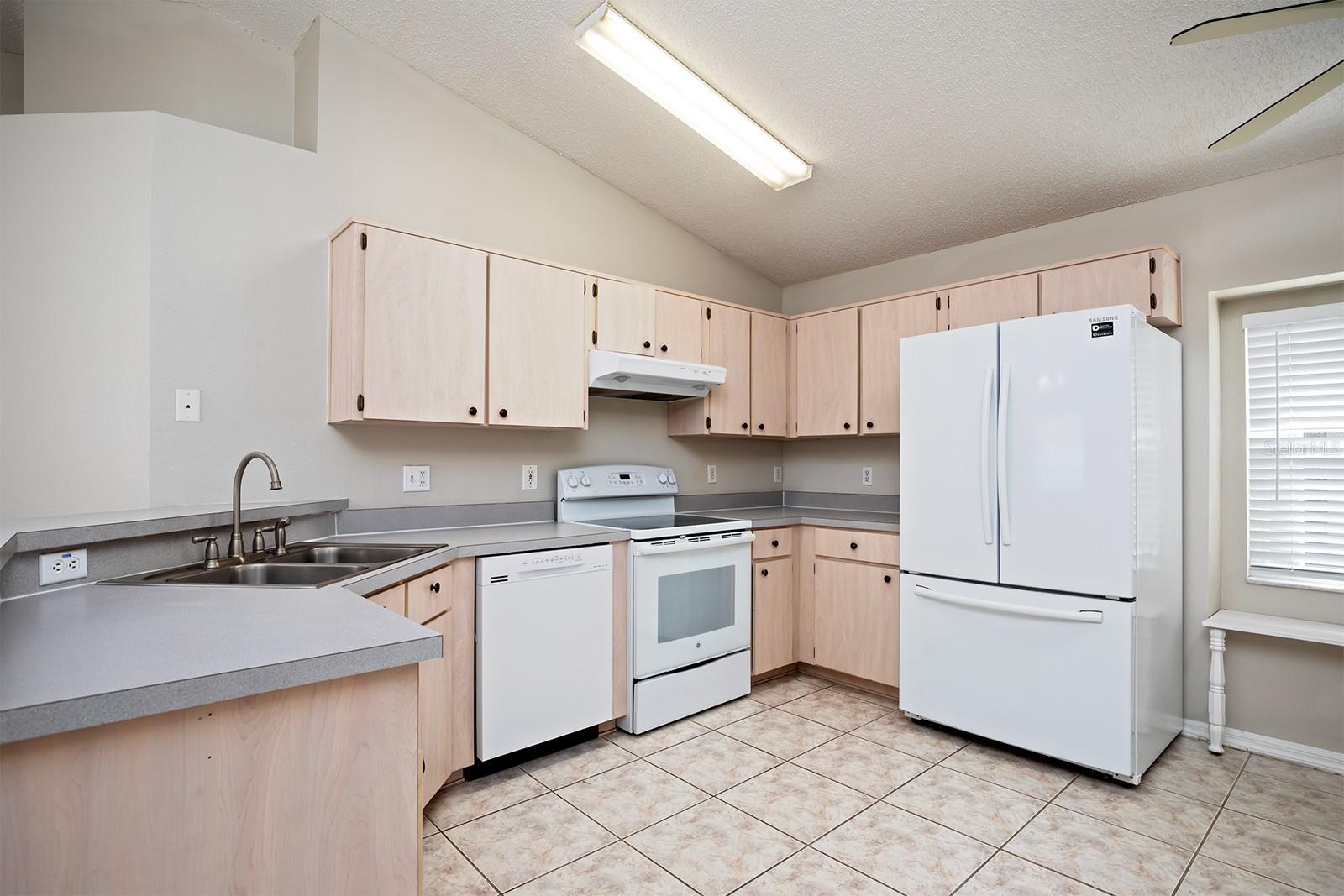 309 N WILDERNESS PT