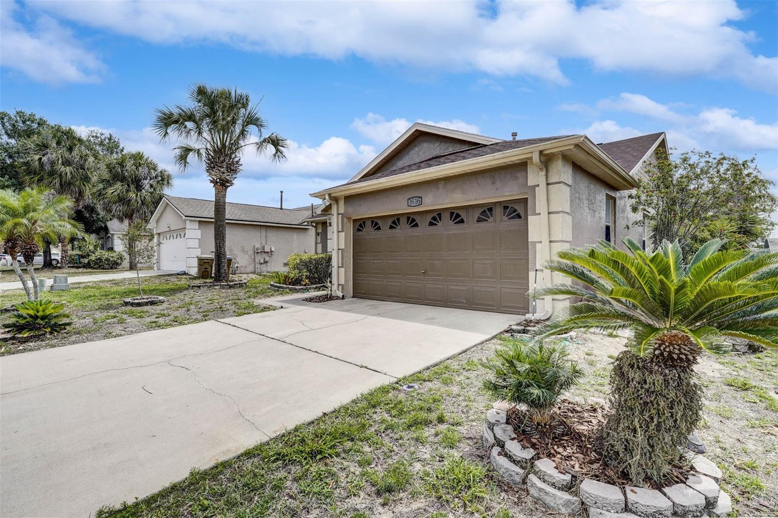 1616 OAK HILL TRL