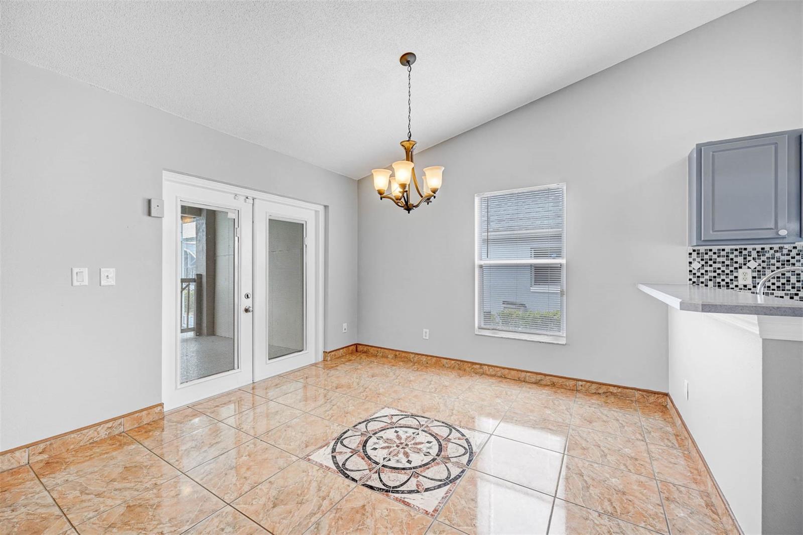 1616 OAK HILL TRL