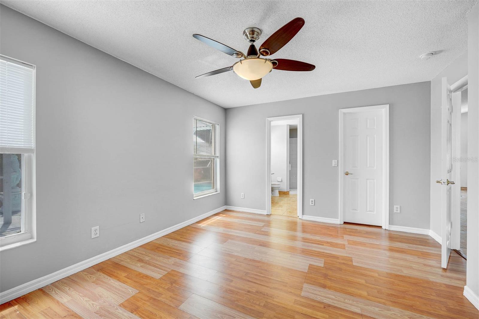1616 OAK HILL TRL