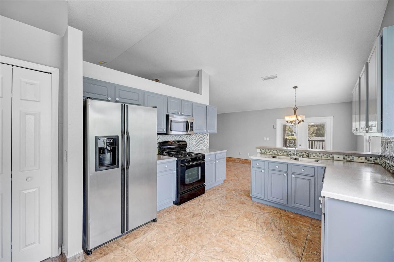 1616 OAK HILL TRL