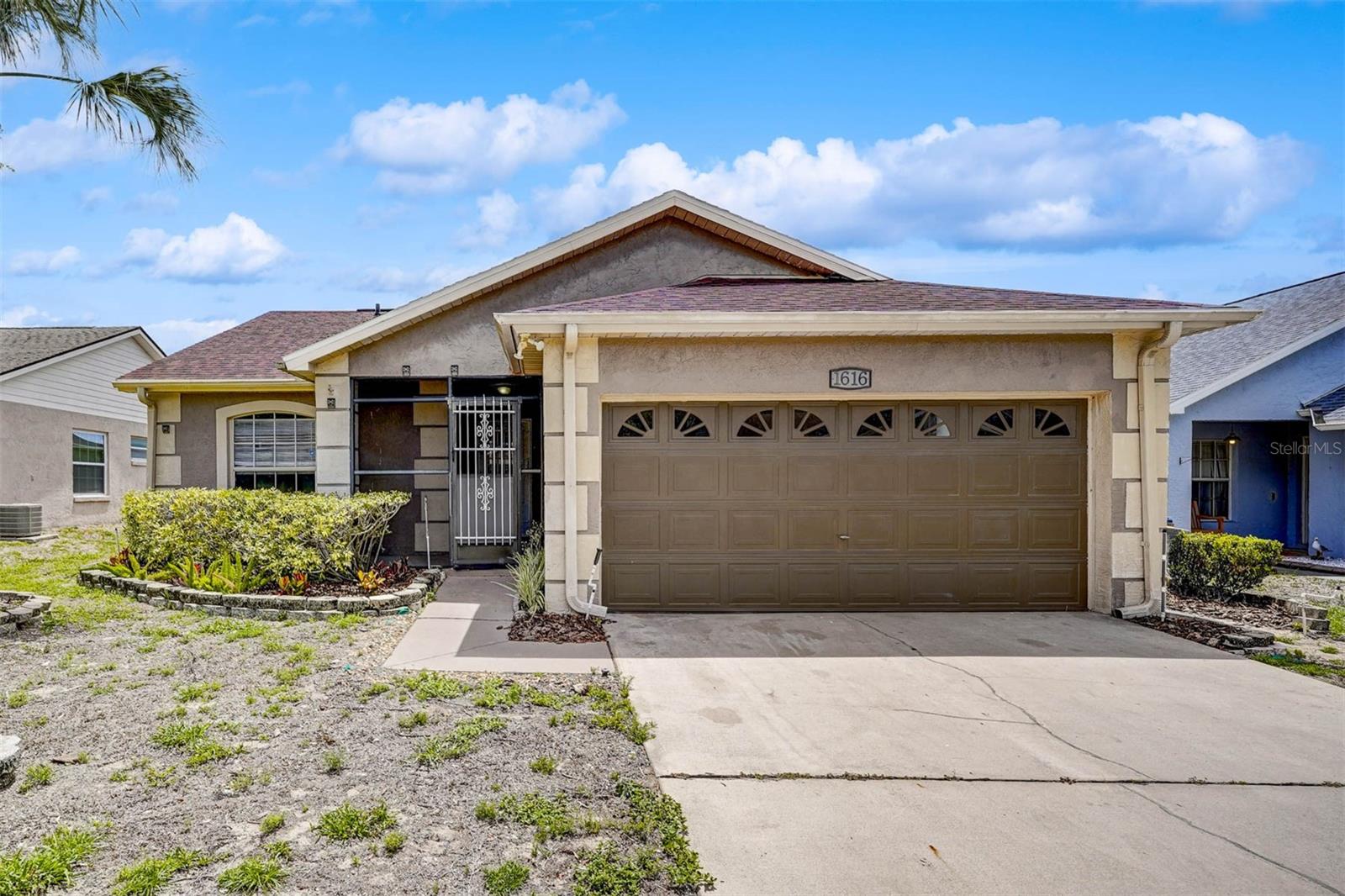 1616 OAK HILL TRL