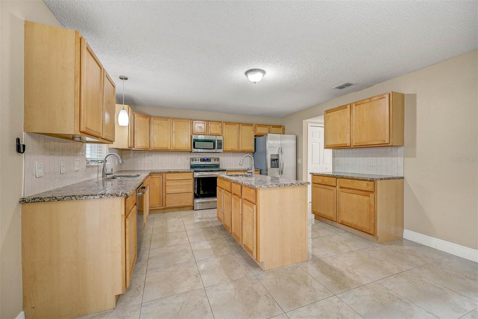 2390 ANDREWS VALLEY DR