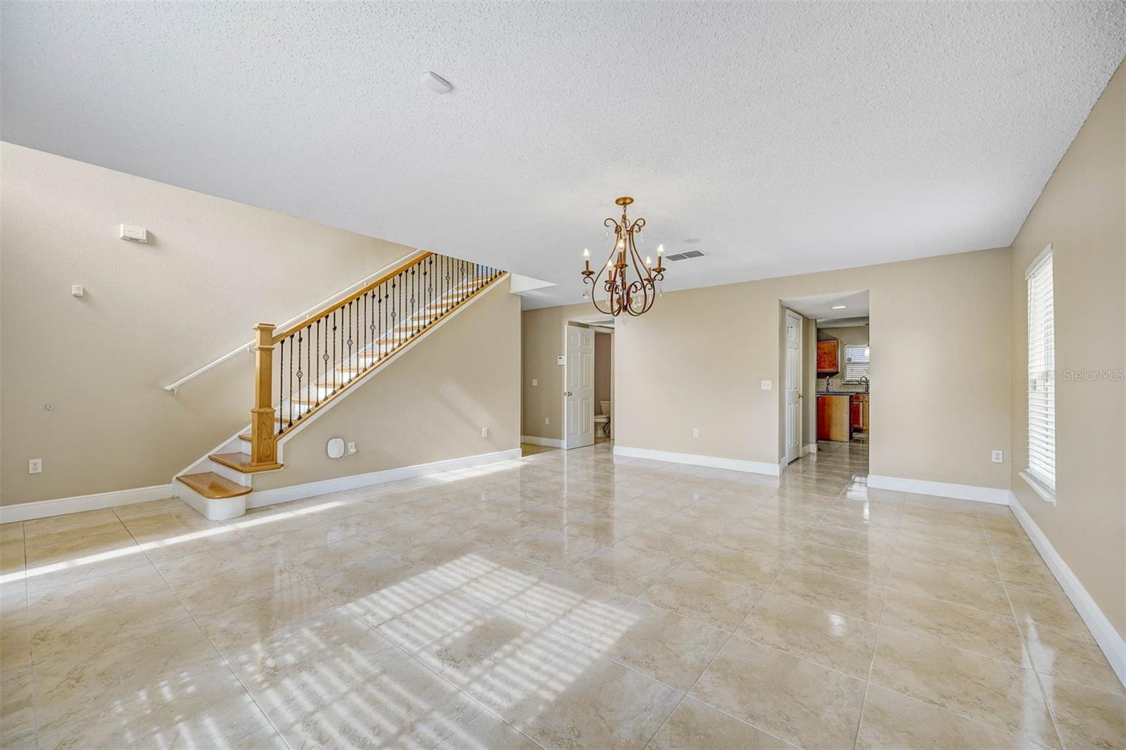 2390 ANDREWS VALLEY DR