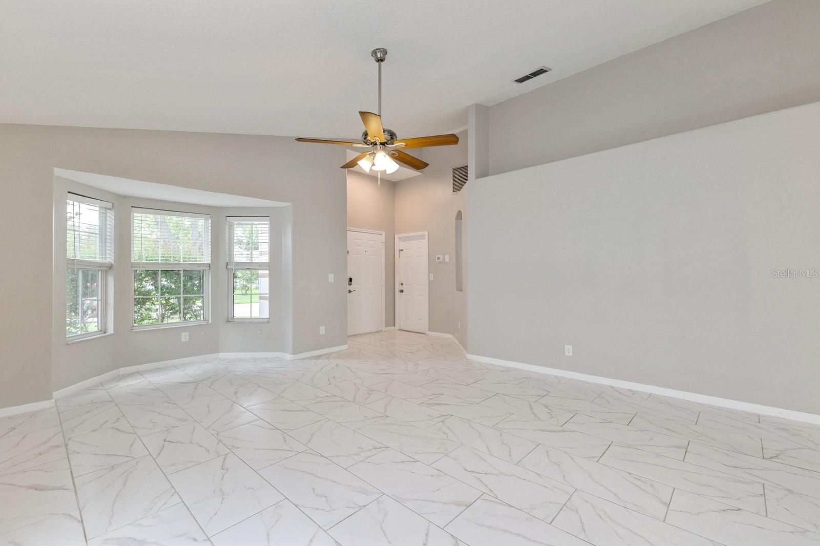 2733 BROOK HOLLOW RD