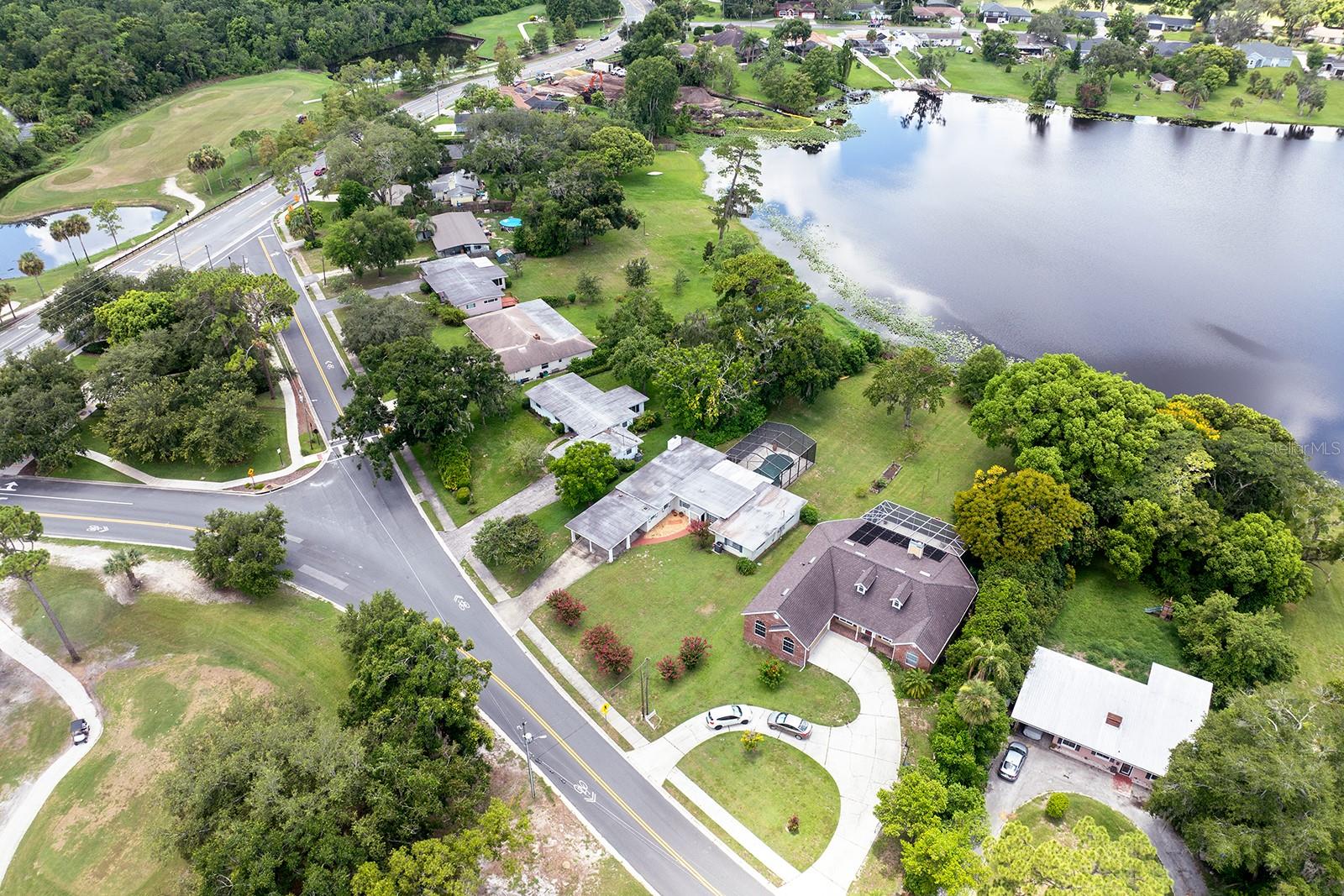 554 QUEENS MIRROR CIR