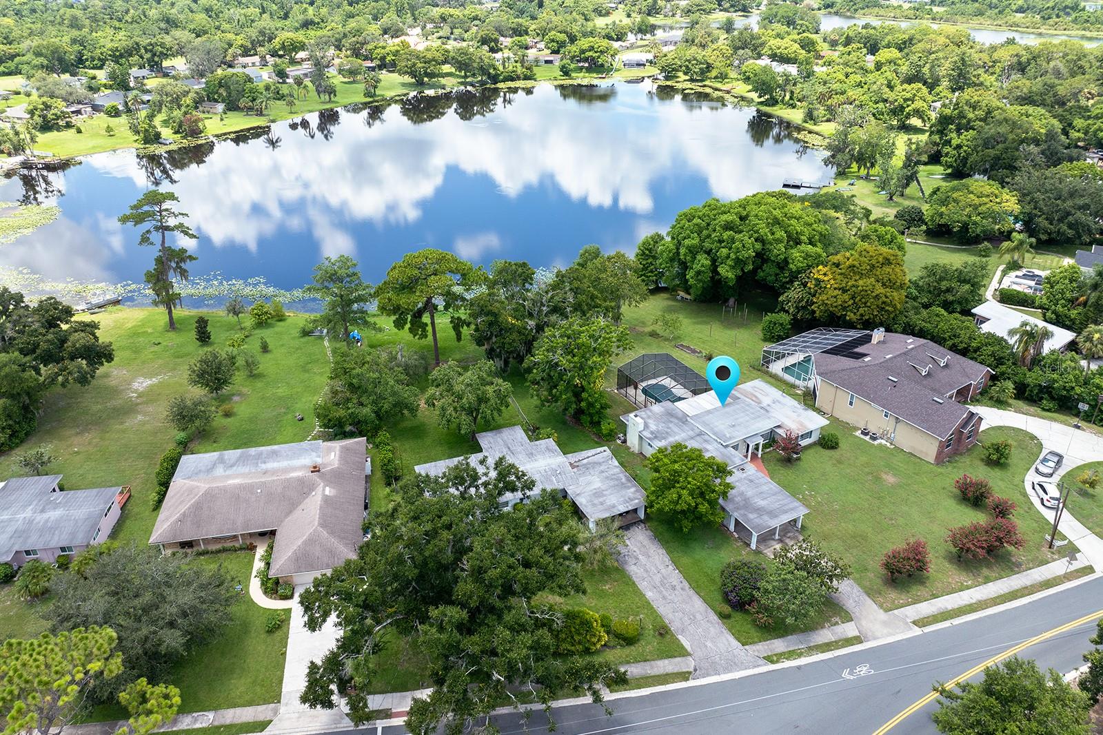 554 QUEENS MIRROR CIR