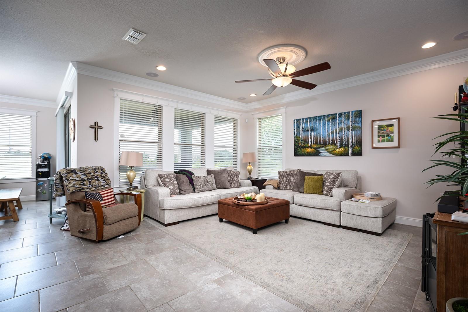 16118 WIND VIEW LN