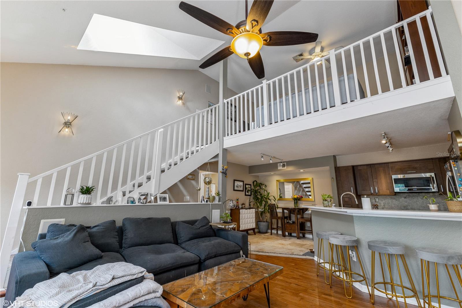 5209 WELLINGTON PARK CIR #33