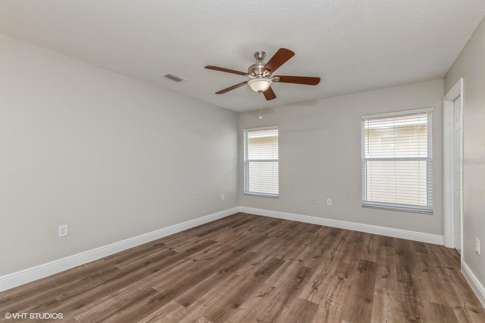 121 OWENSHIRE CIR