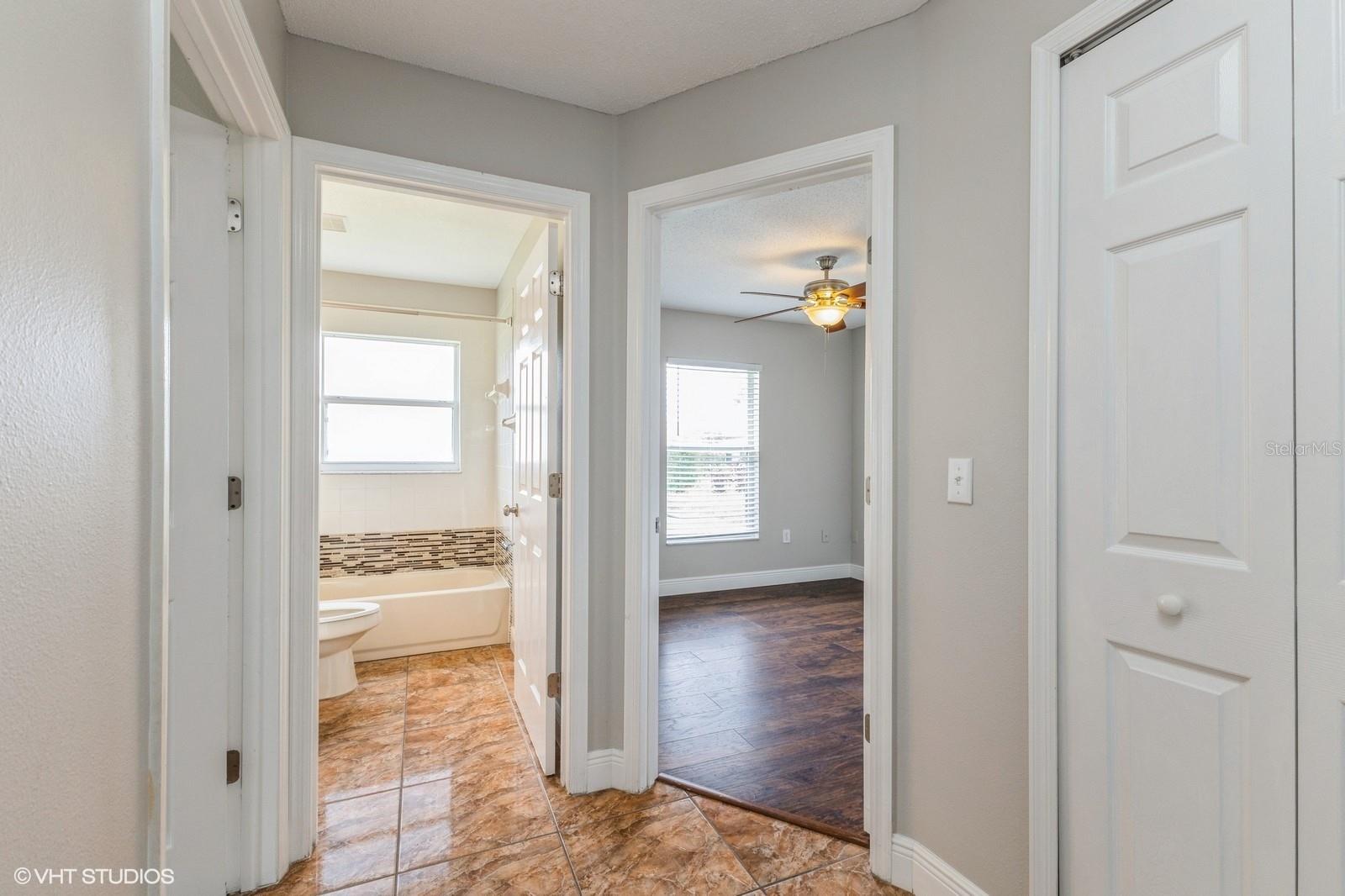 121 OWENSHIRE CIR