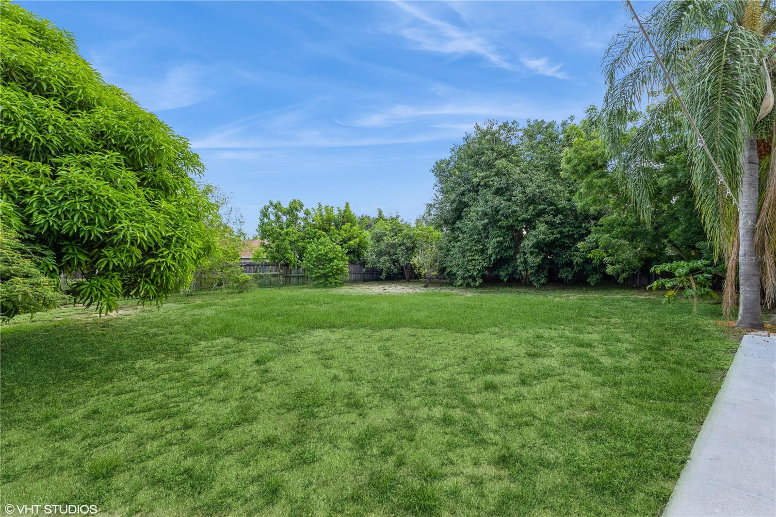 16031 HORIZON CT