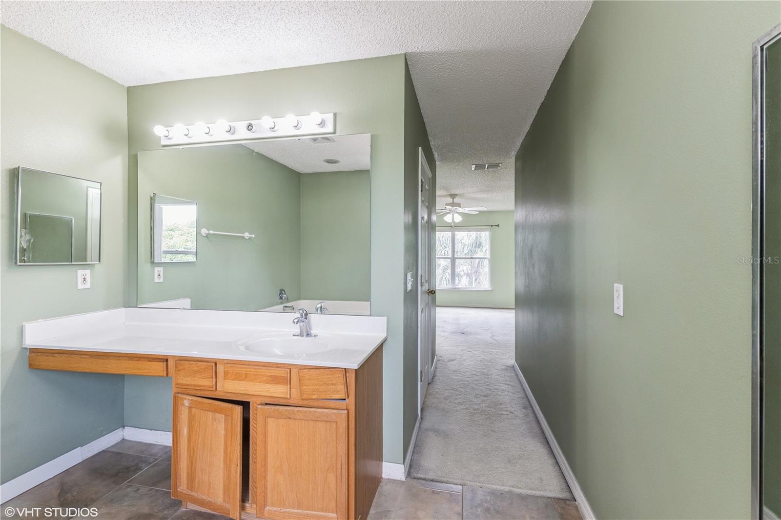 16031 HORIZON CT