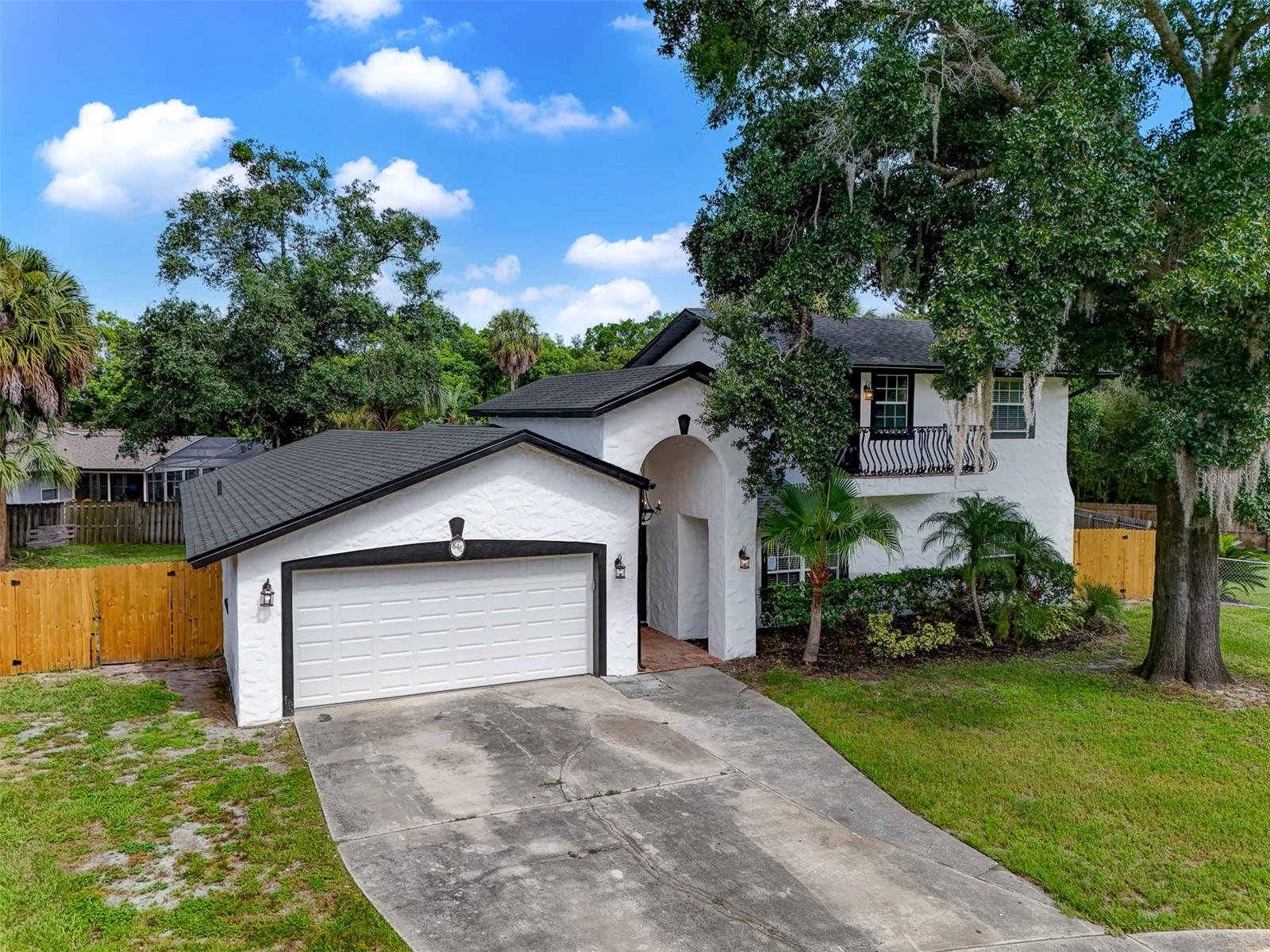 846 WOODCREST CV