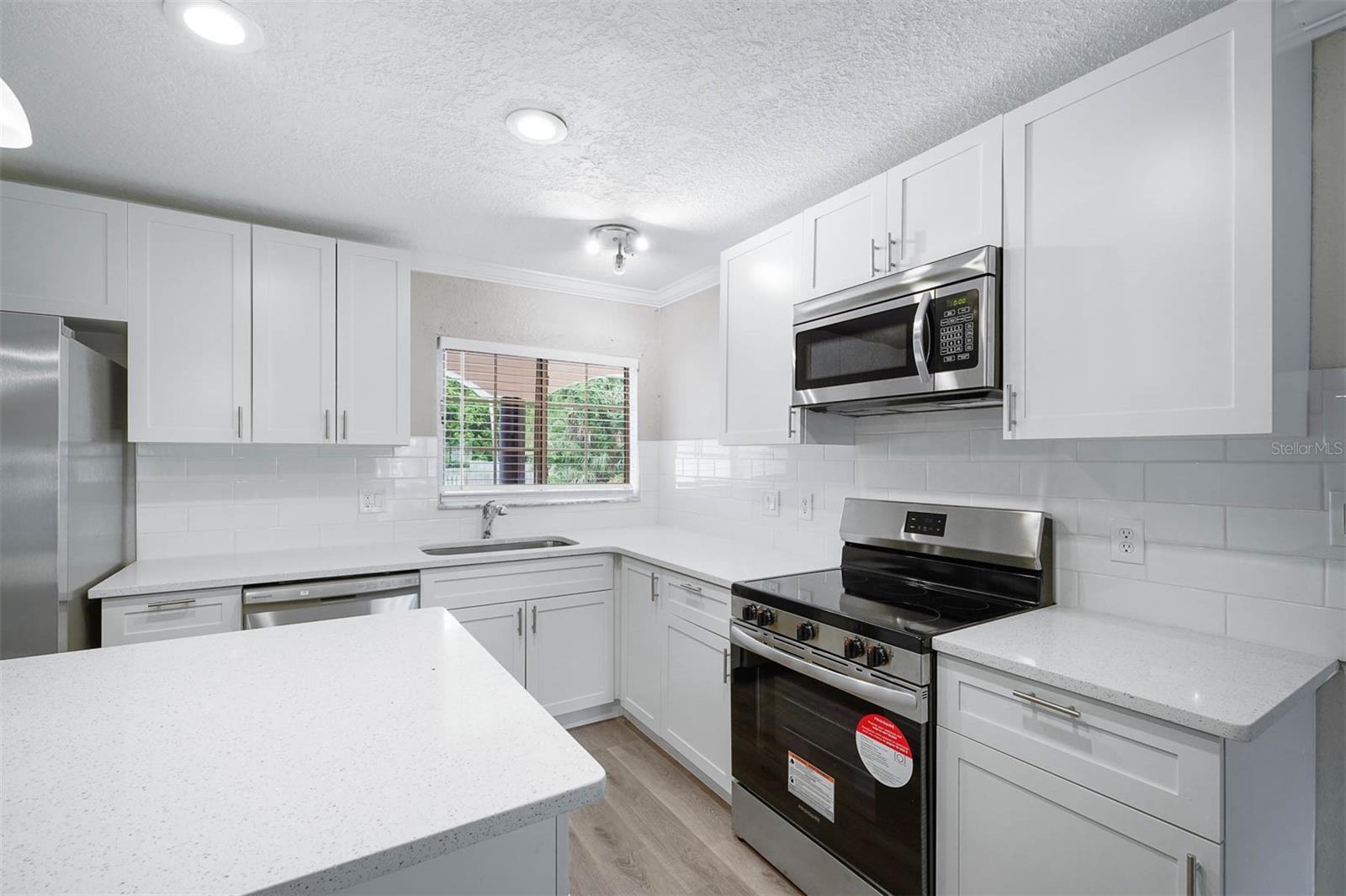 846 WOODCREST CV