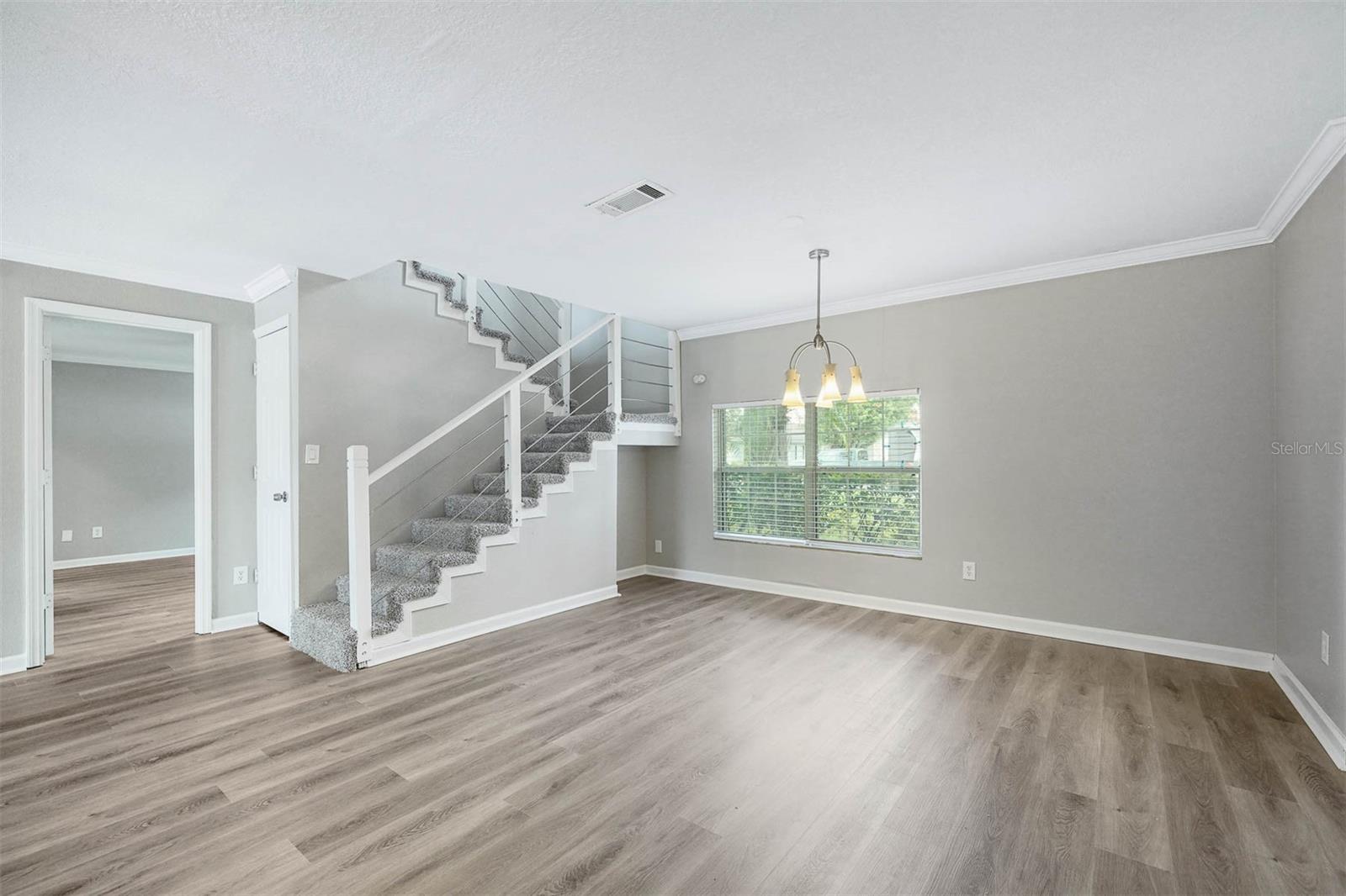 846 WOODCREST CV