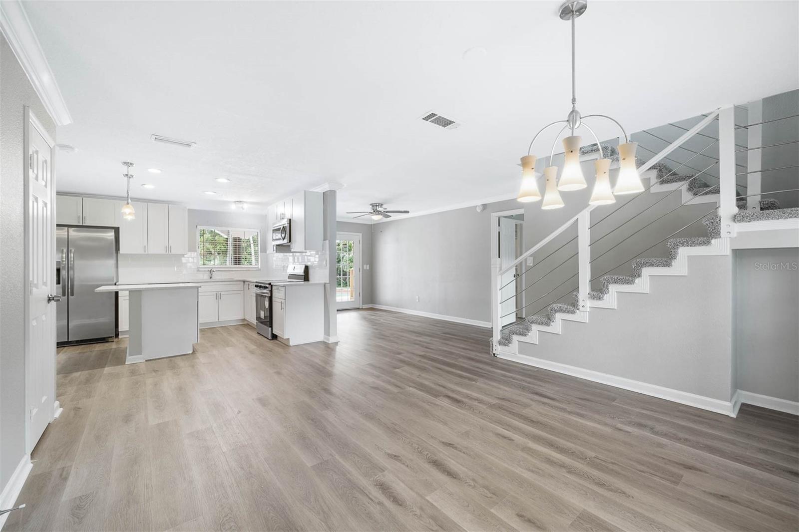 846 WOODCREST CV