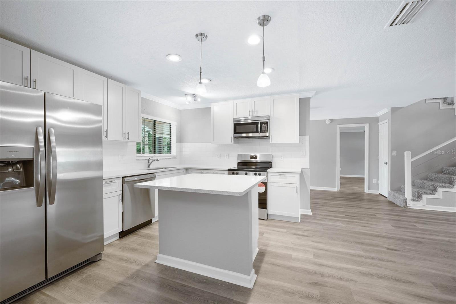 846 WOODCREST CV