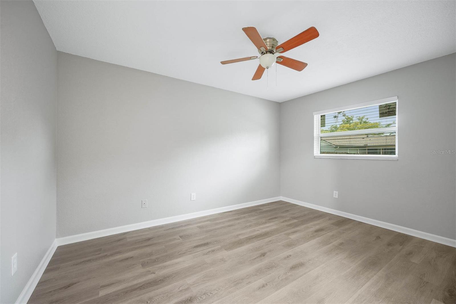 846 WOODCREST CV