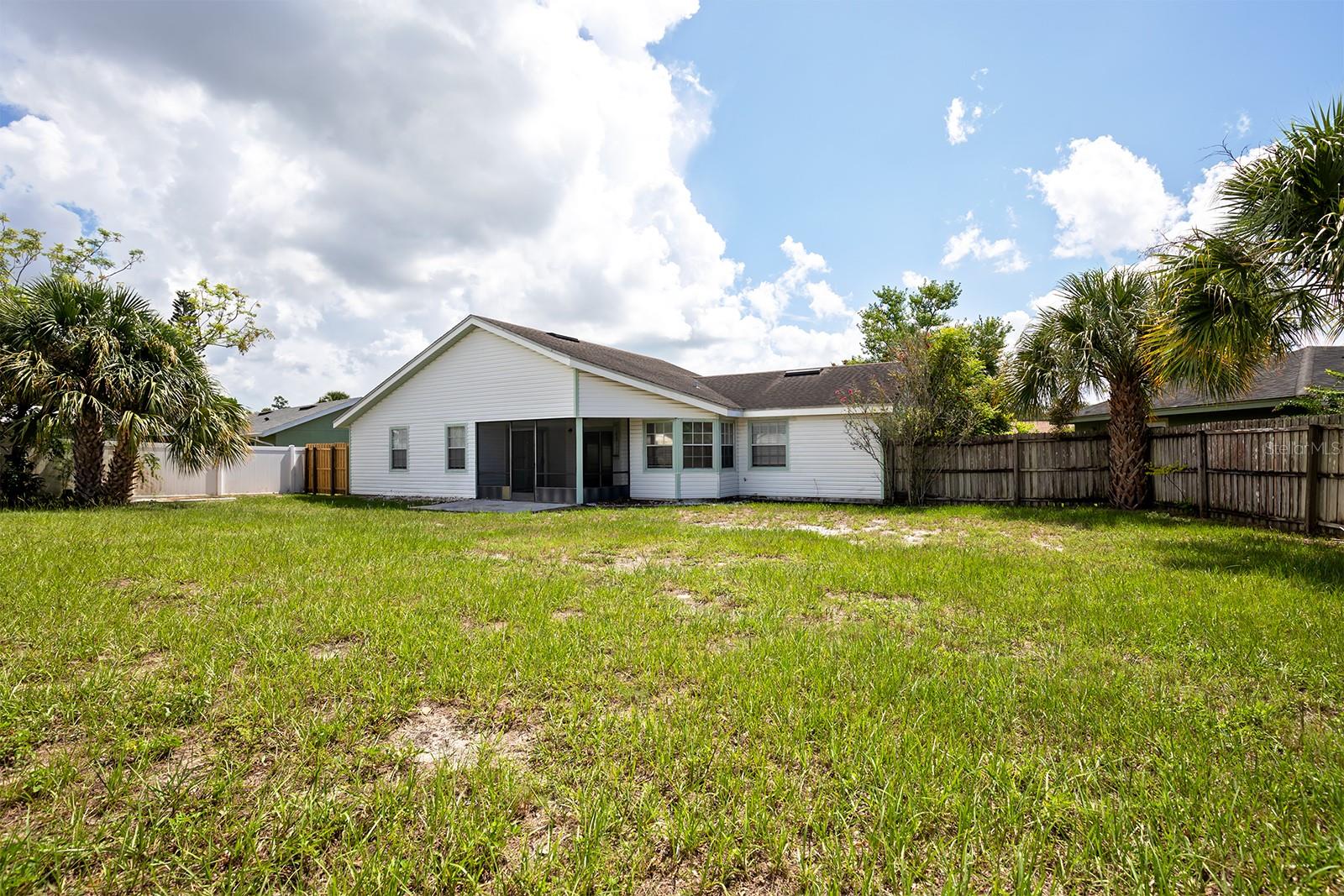 908 CROWS BLUFF LN