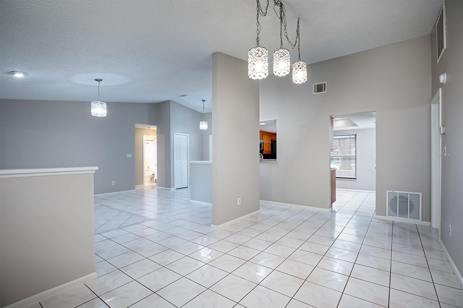 3240 W SAINT BRIDES CIR