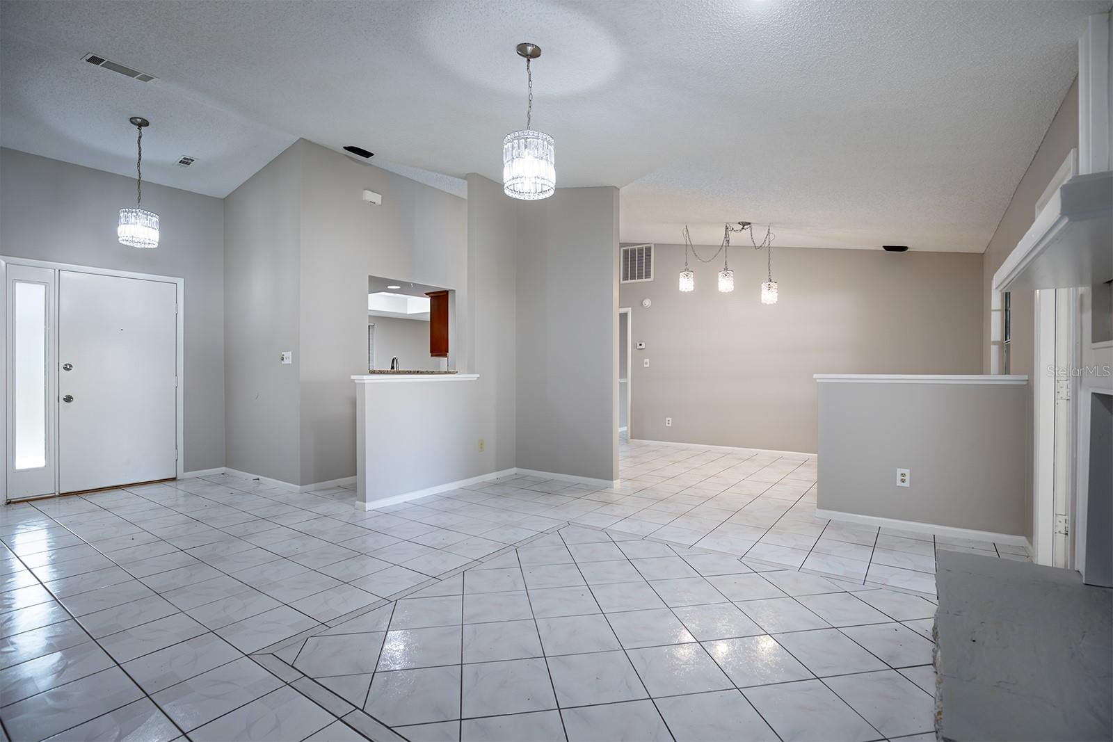 3240 W SAINT BRIDES CIR