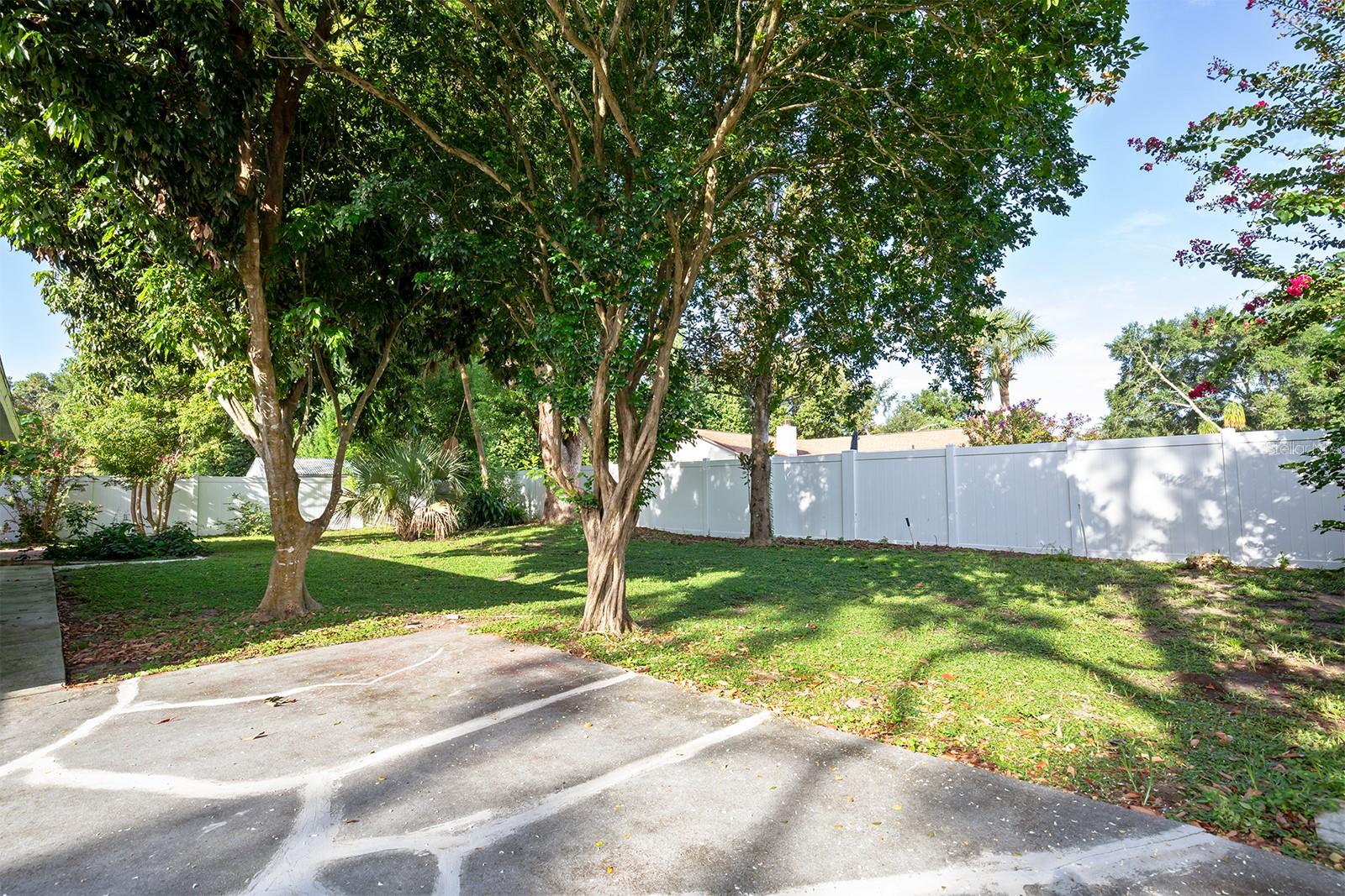 3240 W SAINT BRIDES CIR