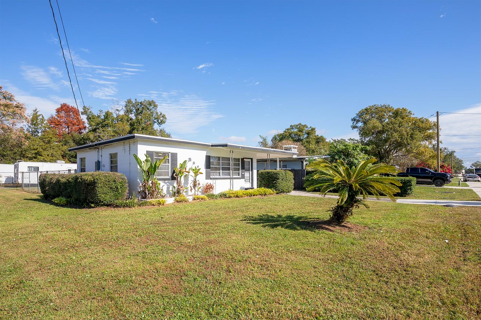 1901 MAGNOLIA AVE